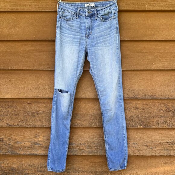 Hollister Light Blue High Rise Lightly Distressed Skinny Jeans Size 5 - Picture 1 of 13